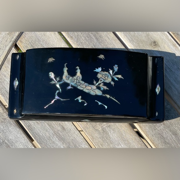 1950s Chinoiserie Black Lacquer Mother of Pearl Cigarette Tobacco Box Ashtray - Picture 2 of 5